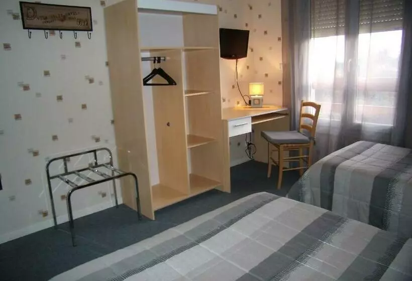 Отель Hôtel Le Relais