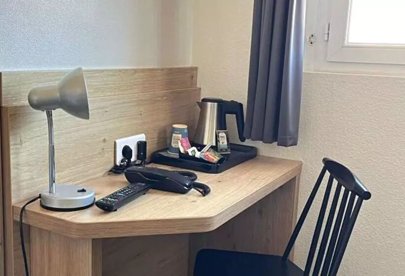 هتل Kyriad Vannes Centreville