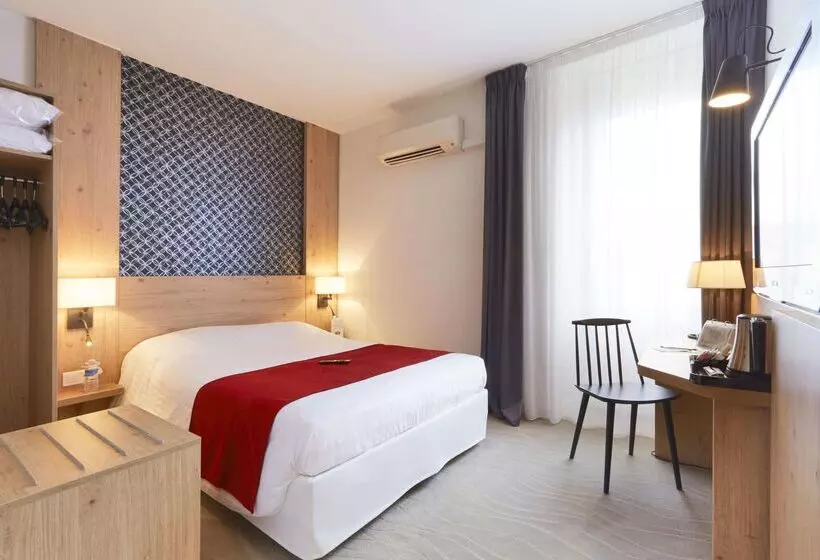 هتل Kyriad Vannes Centreville