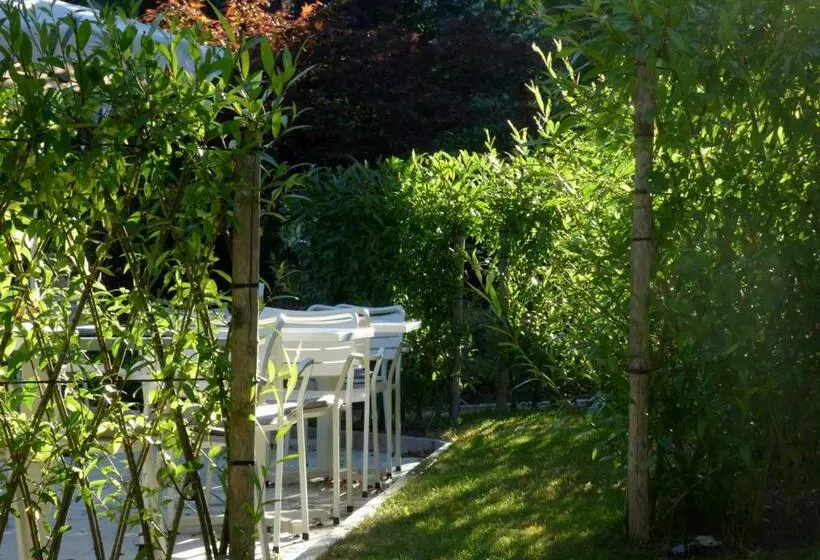 Отель Hôtel La Tonnellerie