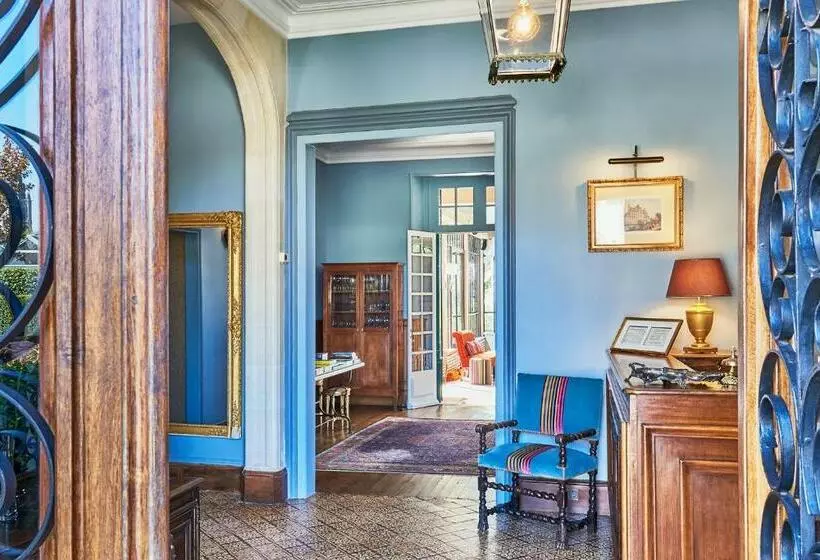 Отель Château Le Clos