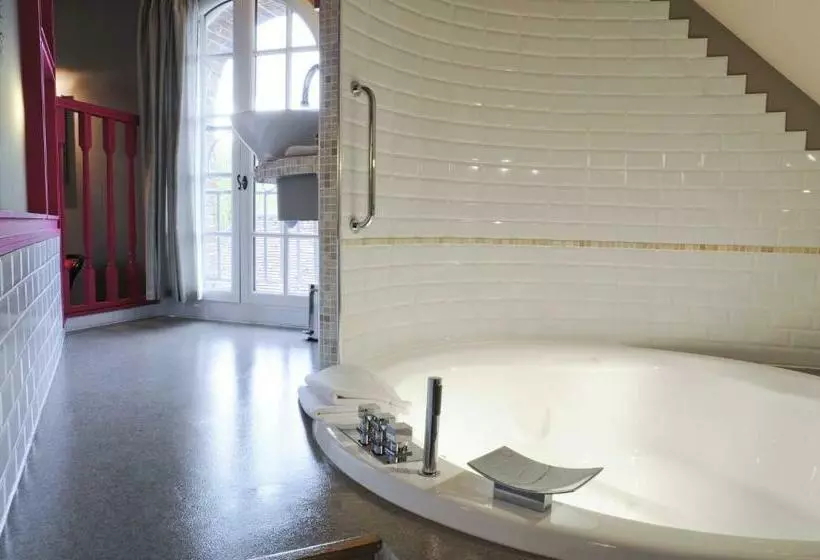 Отель Château Le Clos