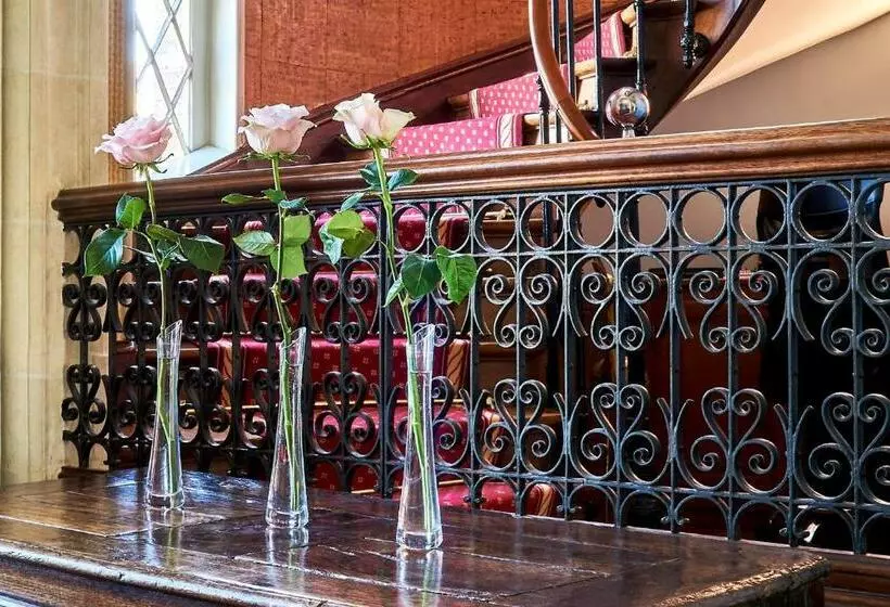 Отель Château Le Clos