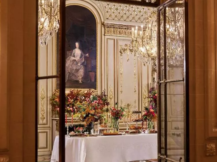 ホテル Le Meurice – Dorchester Collection