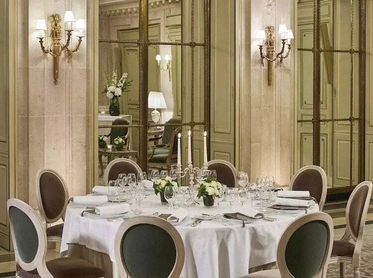 ホテル Le Meurice – Dorchester Collection