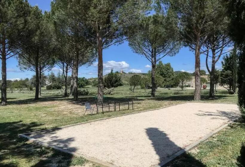 Отель Logis Hôtel Le Manoir & Lounge