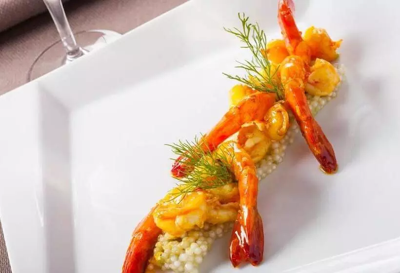 Hotel Logis Le Relais Fleuri