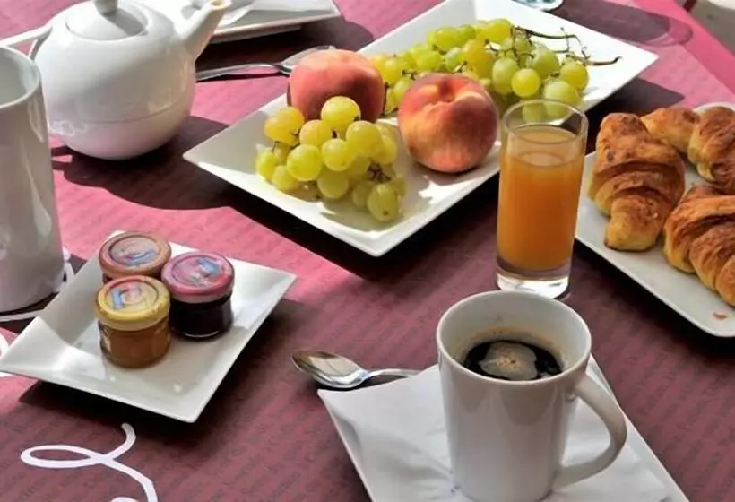 בית מלון כפרי Méditerranée