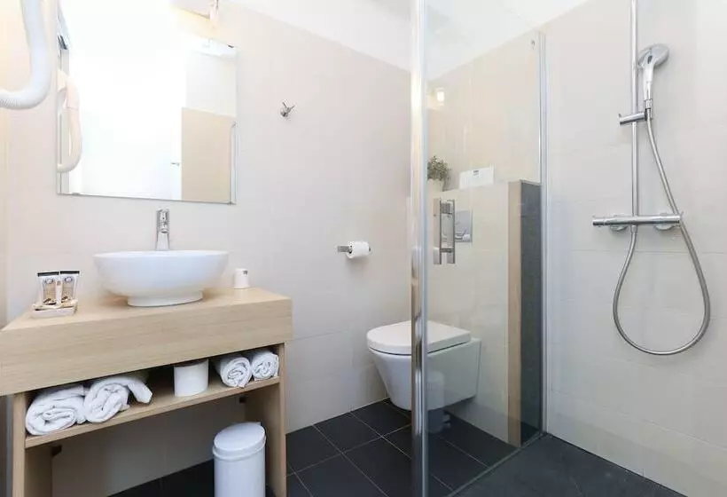 בית מלון כפרי Méditerranée