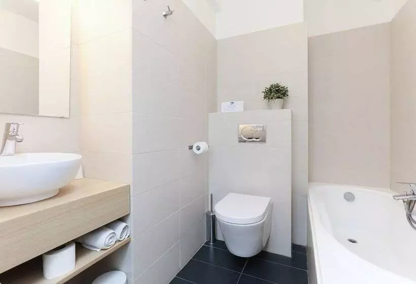 בית מלון כפרי Méditerranée