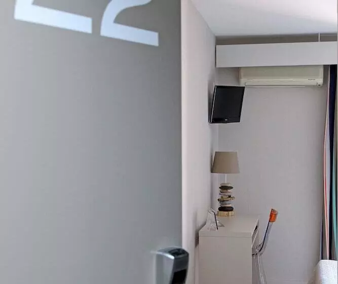 בית מלון כפרי Méditerranée