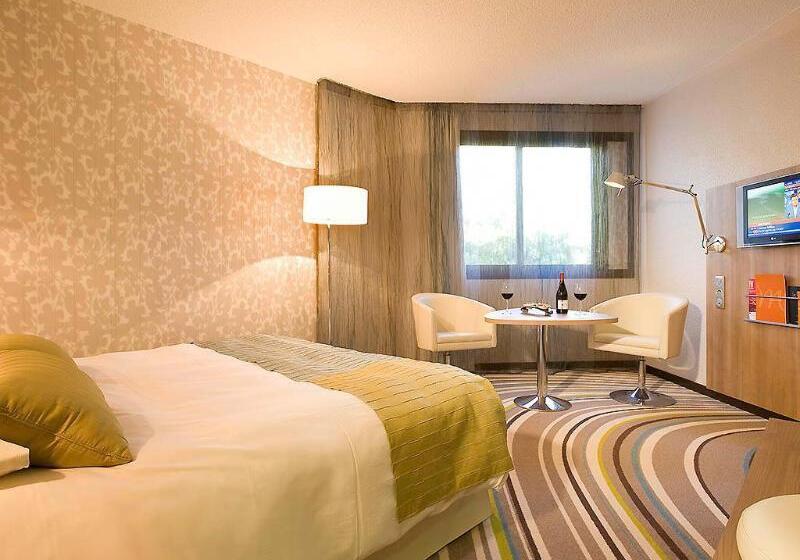 هتل Mercure Angers Centre De Congrès