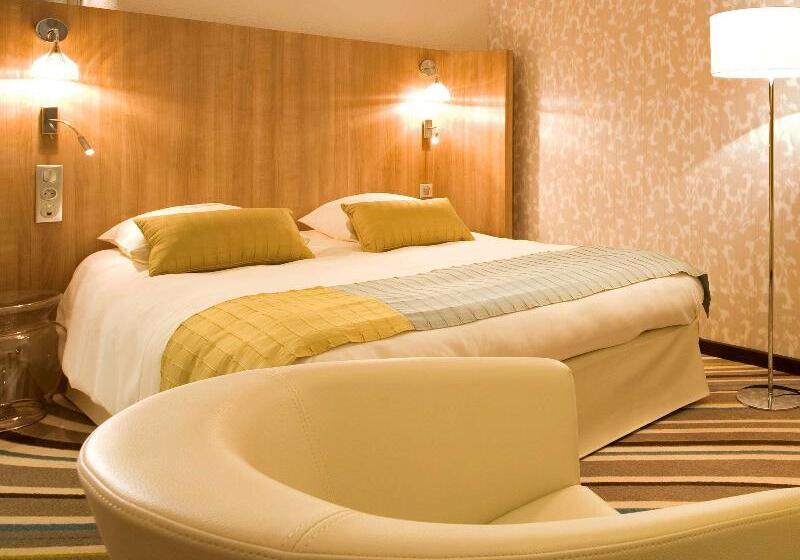 هتل Mercure Angers Centre De Congrès