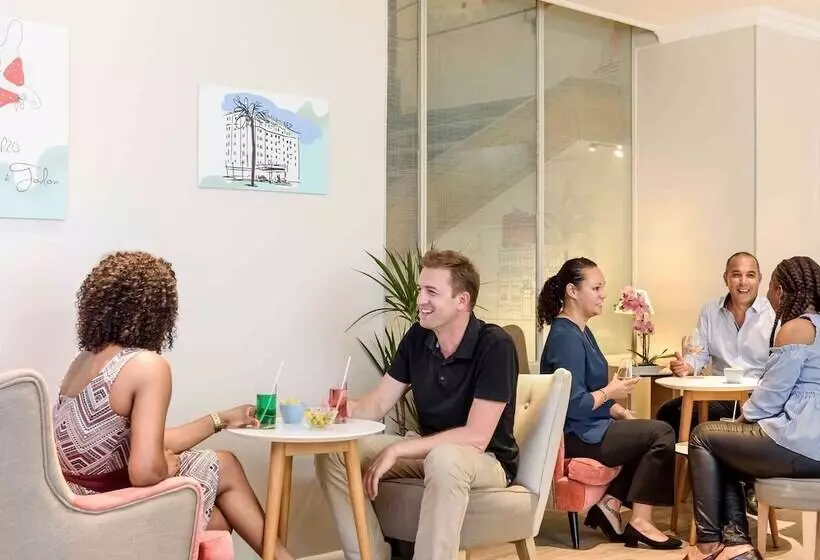 ホテル Mercure Nice Marche Aux Fleurs