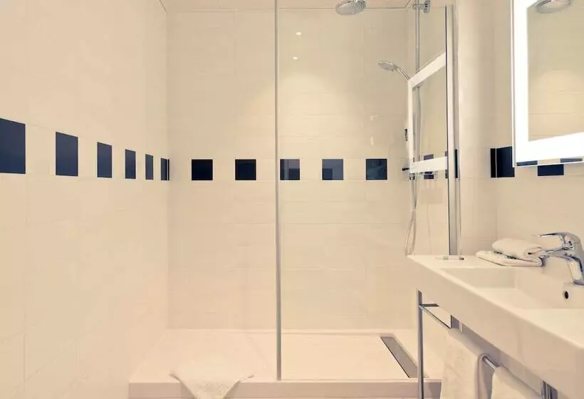 ホテル Mercure Nice Marche Aux Fleurs