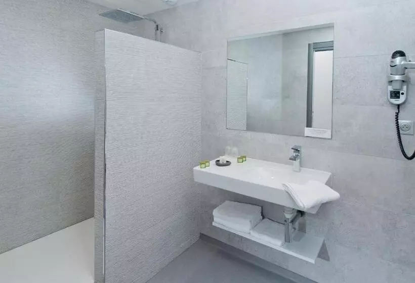 Logis Hotel Restaurant Nougier