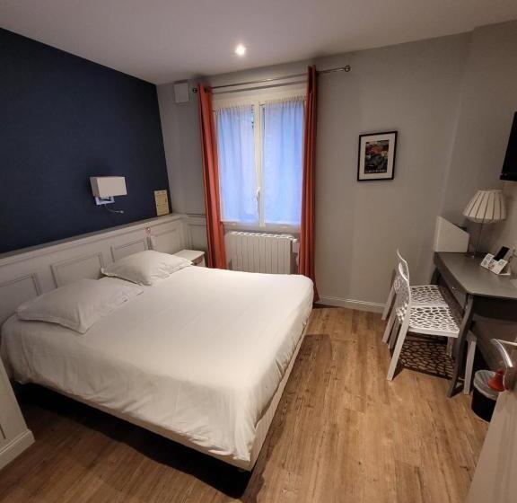 호텔 Logis Hôtel Restaurant Le Monarque