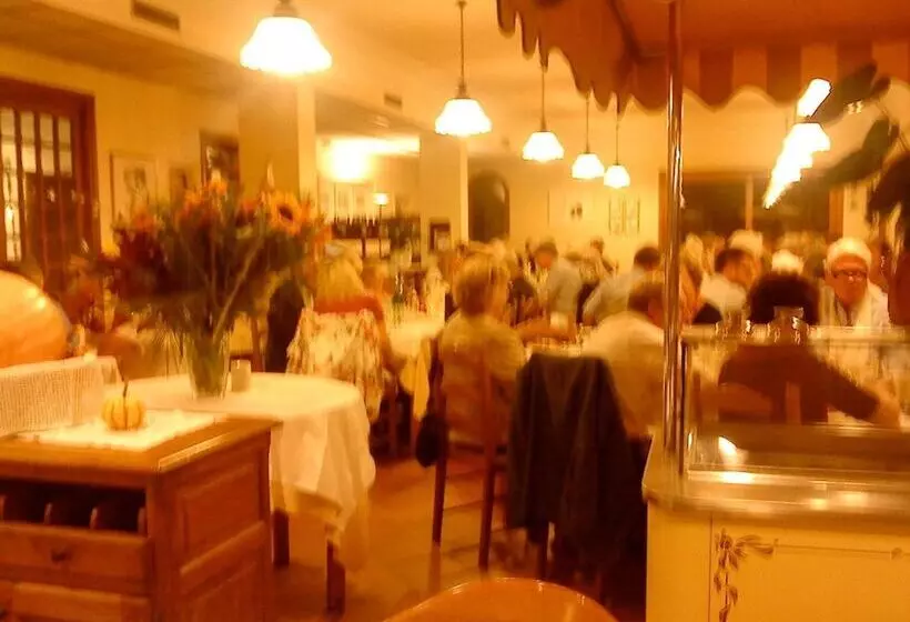 Mas De Vence Hotel Restaurant