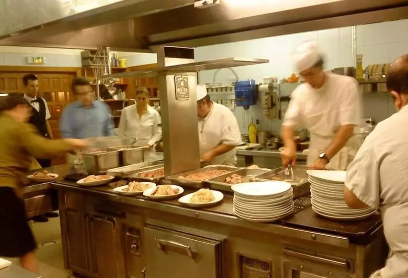 Mas De Vence Hotel Restaurant