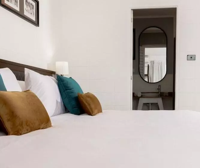 Capricorn Hotel Suva