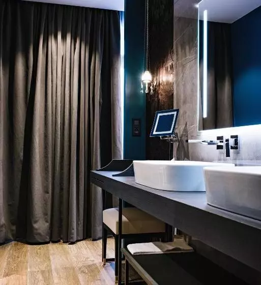 Отель Auberge Du Pere Bise  Jean Sulpice