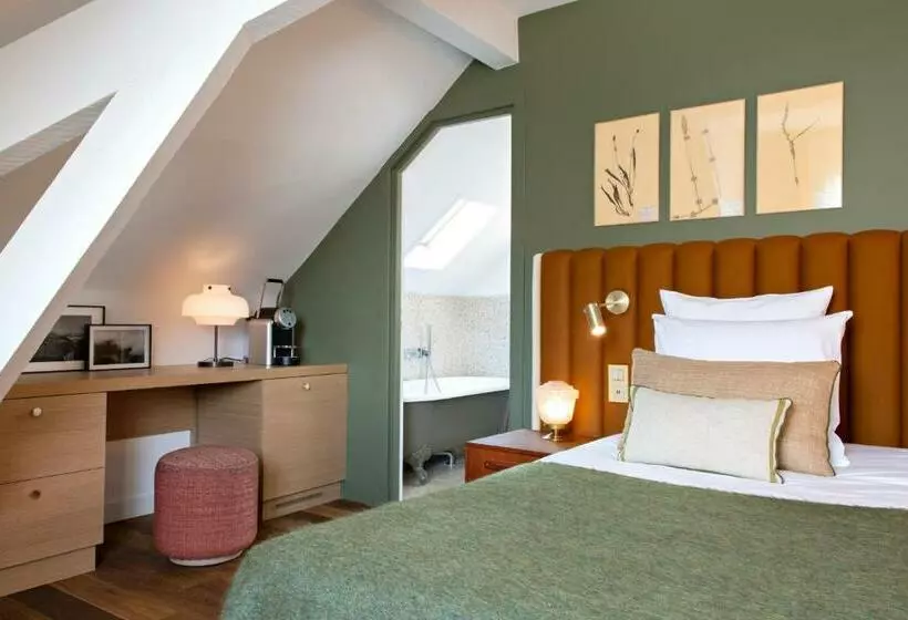 Отель Auberge Du Pere Bise  Jean Sulpice