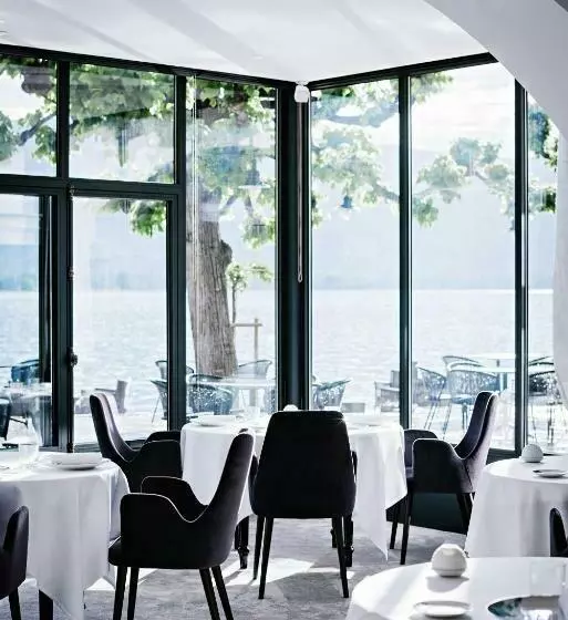 Отель Auberge Du Pere Bise  Jean Sulpice