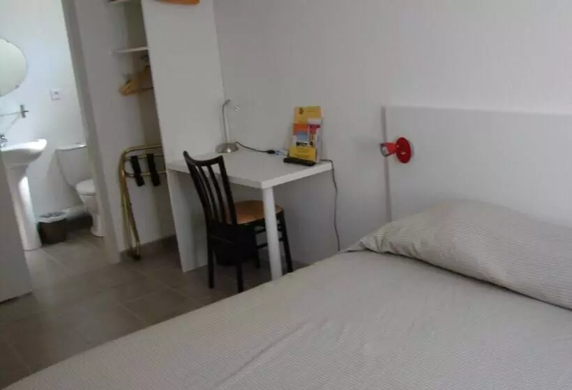 فندق De Paris Et Des Voyageurs