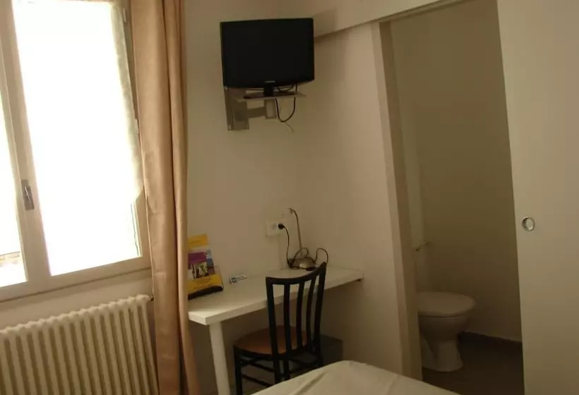 فندق De Paris Et Des Voyageurs