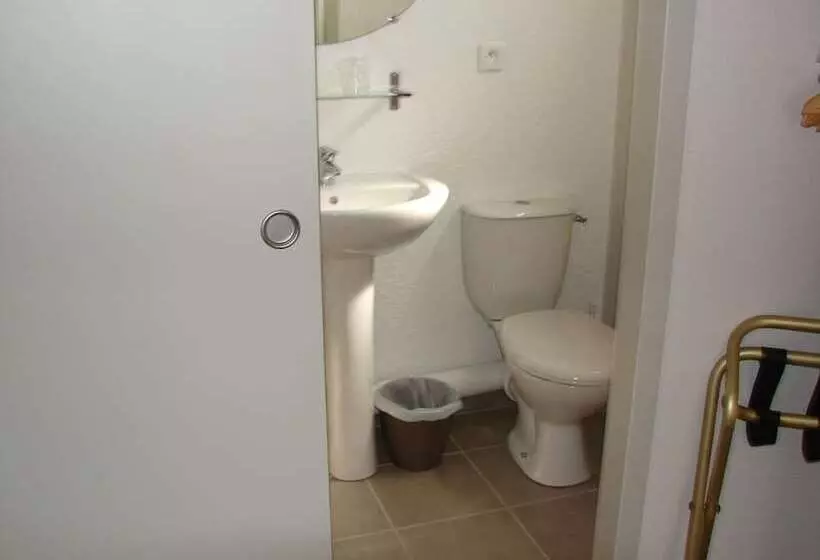 فندق De Paris Et Des Voyageurs