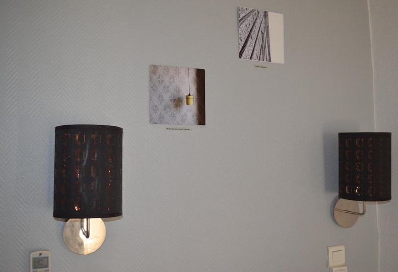 בית מלון כפרי Hôtel Les Corps Saints