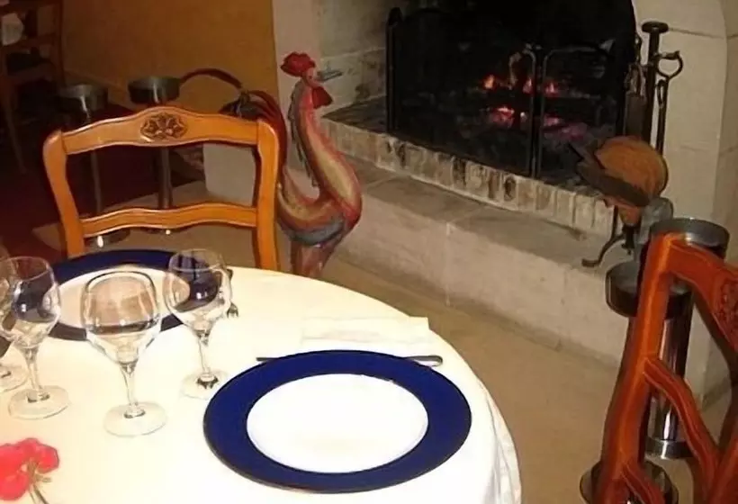 Отель Hôtel Saint Jacques