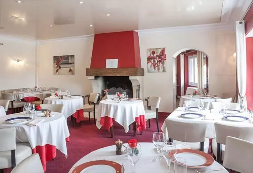 Отель Hôtel Saint Jacques