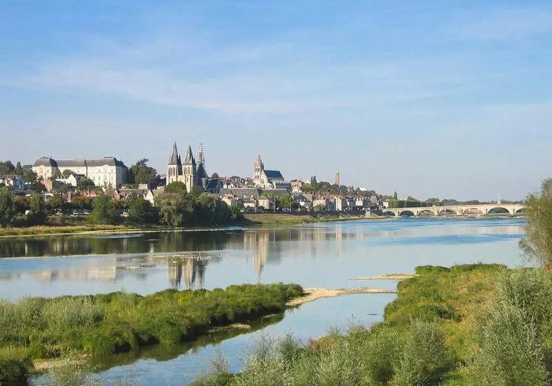 هتل Ibis Blois Centre Chateau