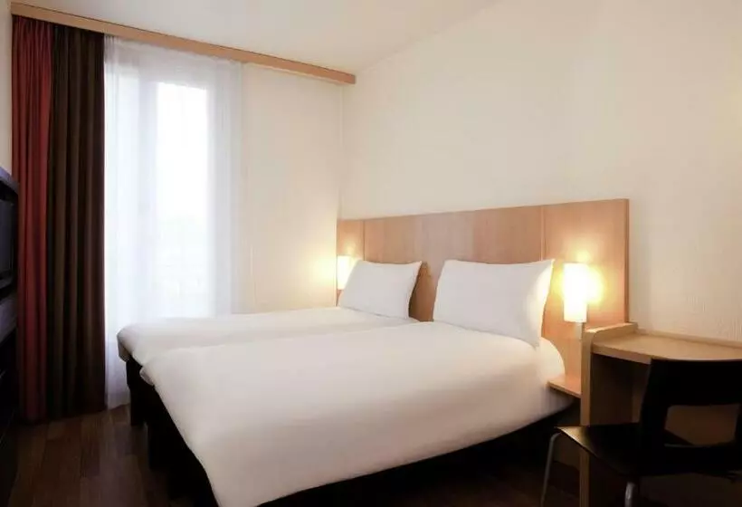 هتل Mercure Paris Butte Montmartre Basilique