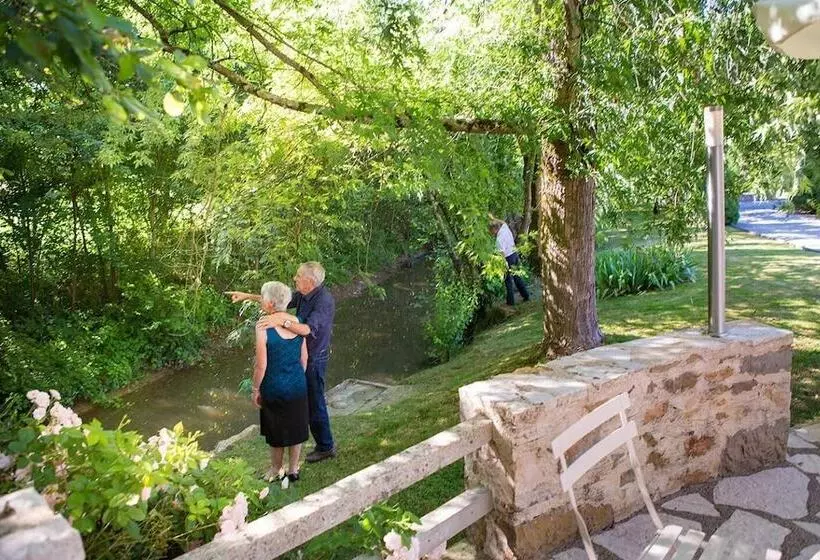 هتل Logis Le Relais De Farrou Hôtel Restaurant Spa