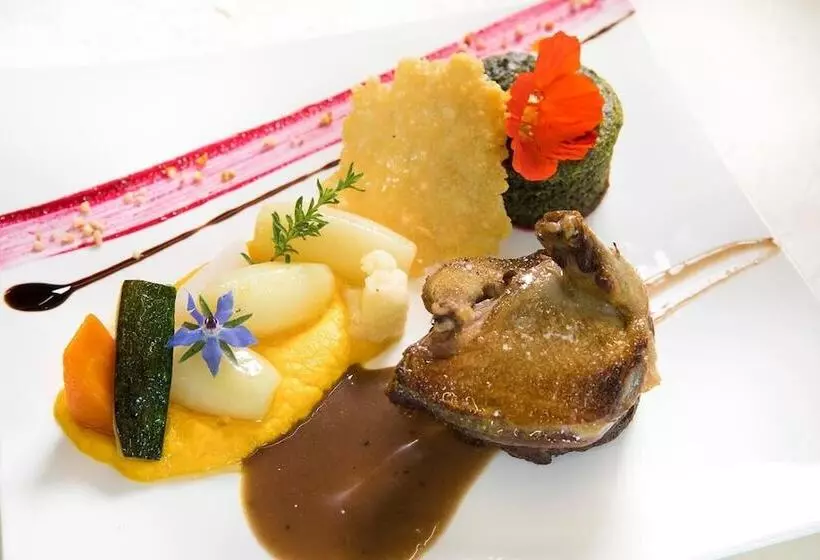 هتل Logis Le Relais De Farrou Hôtel Restaurant Spa