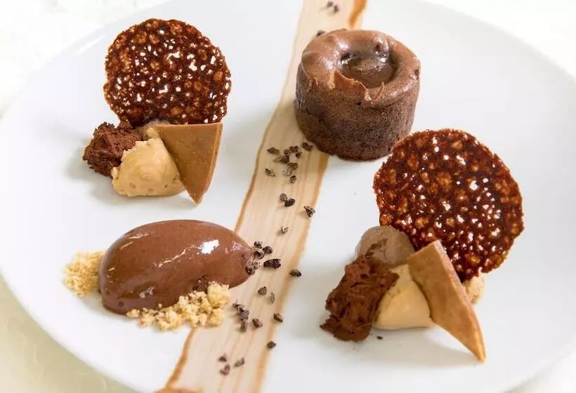 هتل Logis Le Relais De Farrou Hôtel Restaurant Spa