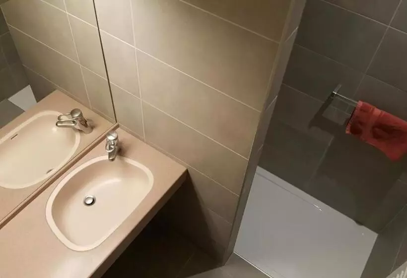 בית מלון כפרי Les Remparts