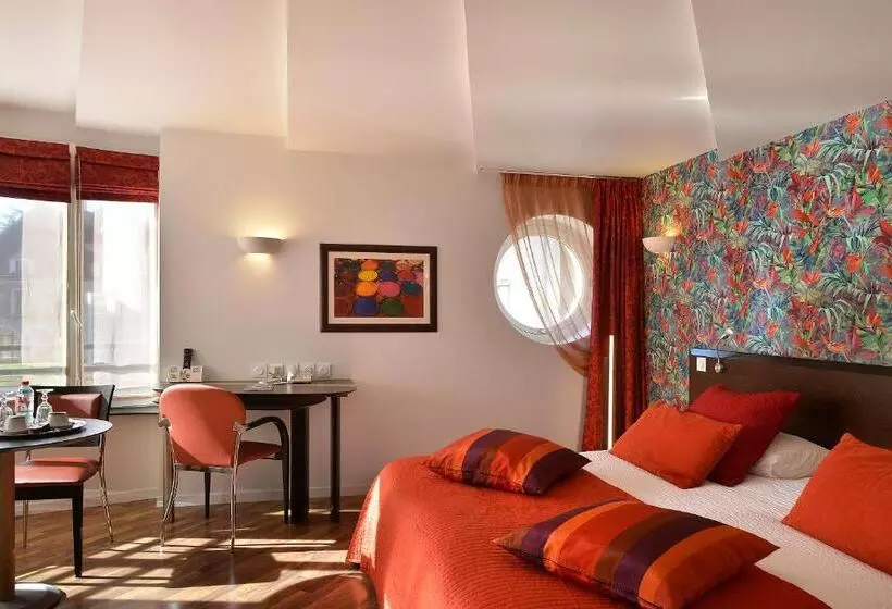 هتل Logis Hôtels Le Saint Georges