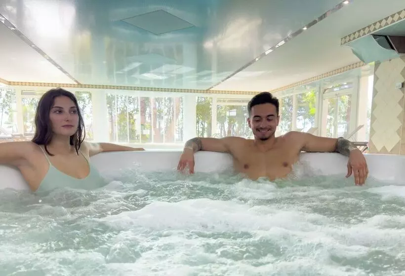 Hotel Ostella Spa & Resort