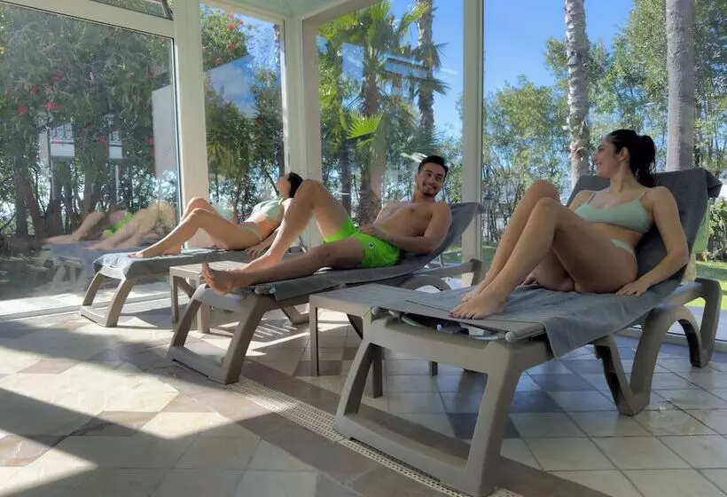 Hotel Ostella Spa & Resort