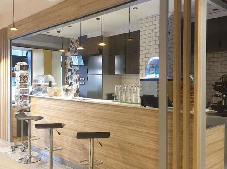 Panam Hotel Paris Gambetta Place Gambetta Mairie Du 20 Emme