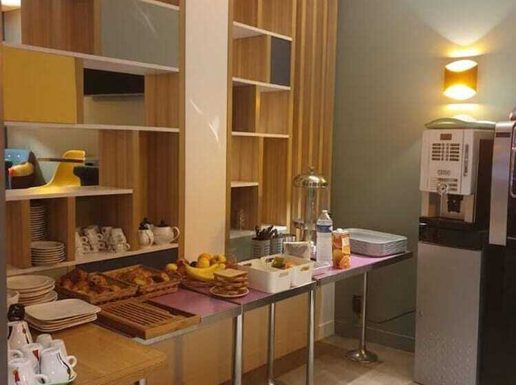 Panam Hotel Paris Gambetta Place Gambetta Mairie Du 20 Emme