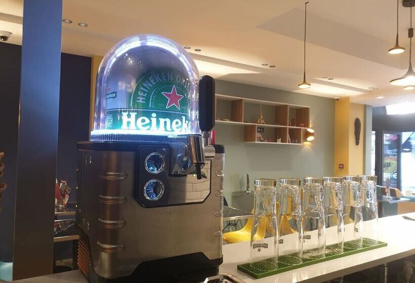 Panam Hotel Paris Gambetta Place Gambetta Mairie Du 20 Emme