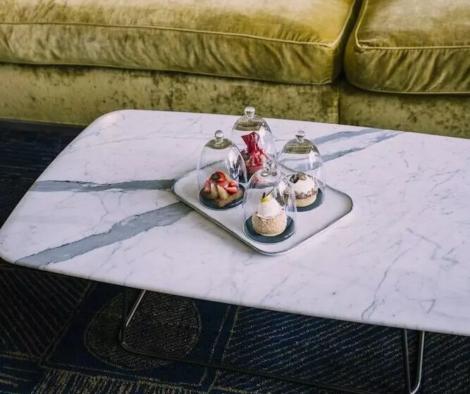 בית מלון כפרי Royal