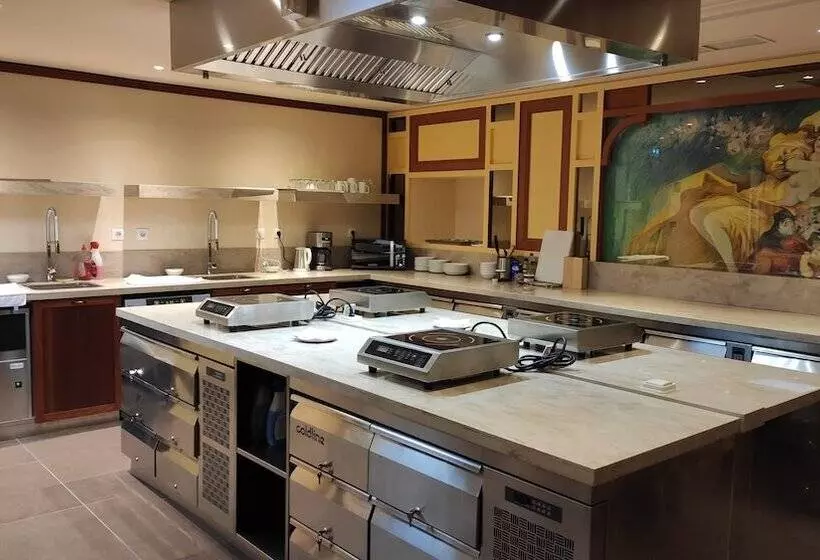 Отель Résidence Share Inn