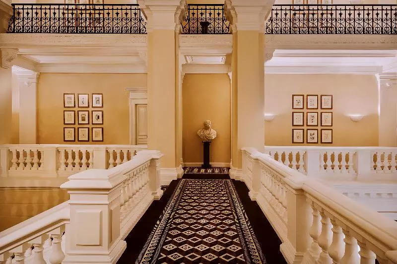 هتل Saint James Paris   Relais & Chateaux