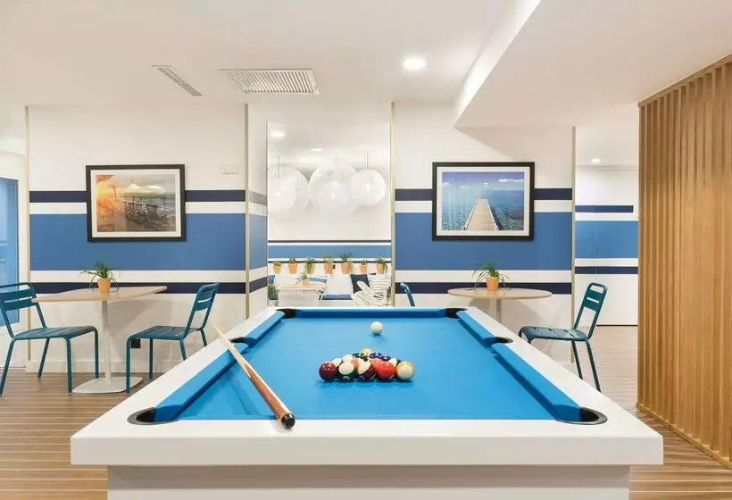 The Deck Hotel By Happyculture