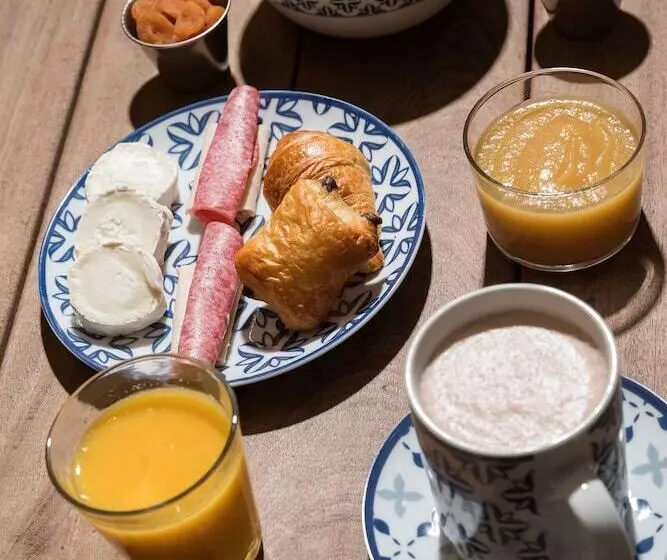 The Deck Hotel By Happyculture